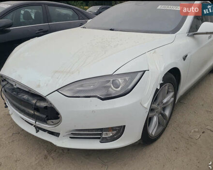 Тесла Модель С, об'ємом двигуна 0 л та пробігом 50 тис. км за 9950 $, фото 15 на Automoto.ua