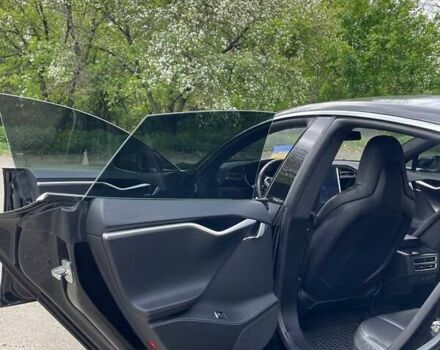 Тесла Модель С, объемом двигателя 0 л и пробегом 205 тыс. км за 18000 $, фото 8 на Automoto.ua