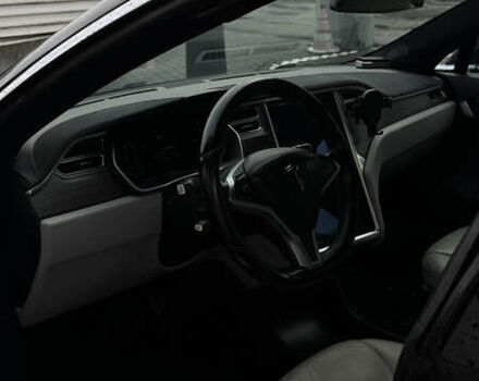 Тесла Модель С, объемом двигателя 0 л и пробегом 212 тыс. км за 12000 $, фото 5 на Automoto.ua