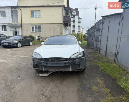 Тесла Модель С, об'ємом двигуна 0 л та пробігом 50 тис. км за 9950 $, фото 19 на Automoto.ua