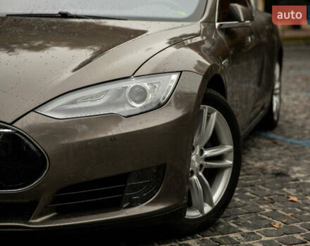 Тесла Модель С, объемом двигателя 0 л и пробегом 103 тыс. км за 23800 $, фото 7 на Automoto.ua