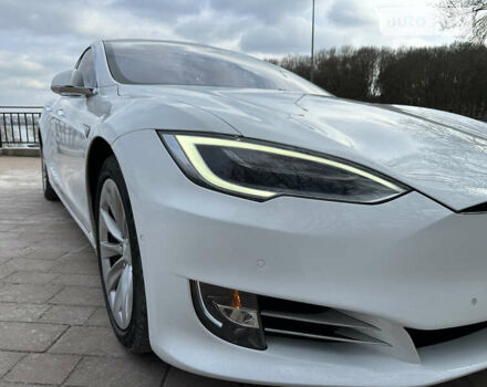 Тесла Модель С, объемом двигателя 0 л и пробегом 143 тыс. км за 23800 $, фото 8 на Automoto.ua