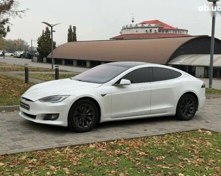 Тесла Модель С, объемом двигателя 0 л и пробегом 52 тыс. км за 27800 $, фото 15 на Automoto.ua