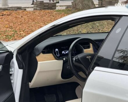 Тесла Модель С, объемом двигателя 0 л и пробегом 52 тыс. км за 27800 $, фото 21 на Automoto.ua