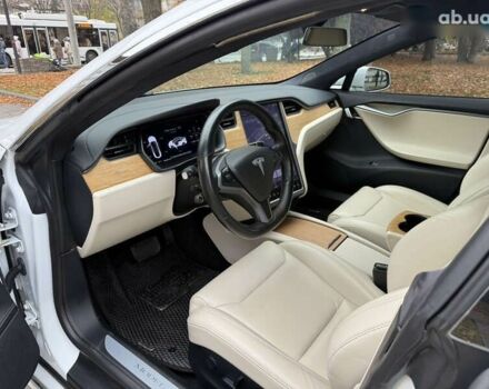 Тесла Модель С, объемом двигателя 0 л и пробегом 52 тыс. км за 27800 $, фото 23 на Automoto.ua