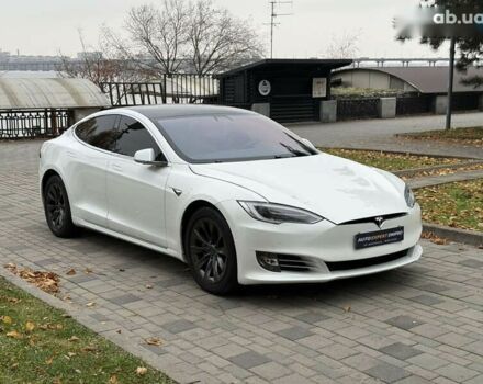 Тесла Модель С, объемом двигателя 0 л и пробегом 52 тыс. км за 27800 $, фото 3 на Automoto.ua