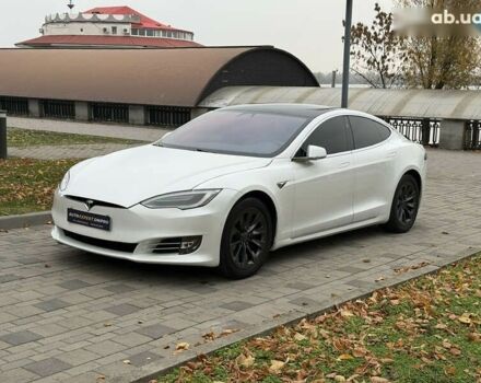 Тесла Модель С, объемом двигателя 0 л и пробегом 52 тыс. км за 27800 $, фото 16 на Automoto.ua