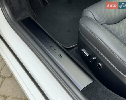 Тесла Модель С, объемом двигателя 0 л и пробегом 12 тыс. км за 47000 $, фото 12 на Automoto.ua