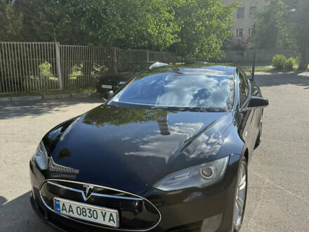Тесла Модель С 2013 в Киеве на Automoto.ua Тесла Модель С, объемом двигателя 0 л и пробегом 314 тыс. км за 13900 $, фото 1 на Automoto.ua