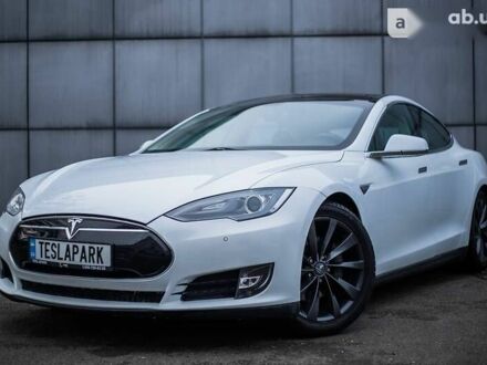 Тесла Модель С 2013 в Киеве на Automoto.ua Тесла Модель С, объемом двигателя 0 л и пробегом 159 тыс. км за 22999 $, фото 1 на Automoto.ua