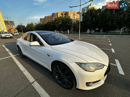 Тесла Модель С 2013 в Киеве на Automoto.ua Тесла Модель С, объемом двигателя 0 л и пробегом 96 тыс. км за 17900 $, фото 1 на Automoto.ua