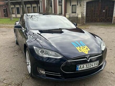 Тесла Модель С 2013 в Одессе на Automoto.ua Тесла Модель С, объемом двигателя 0 л и пробегом 162 тыс. км за 19000 $, фото 1 на Automoto.ua