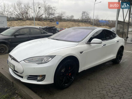 Тесла Модель С 2014 в Киеве на Automoto.ua Тесла Модель С, объемом двигателя 0 л и пробегом 360 тыс. км за 11500 $, фото 1 на Automoto.ua