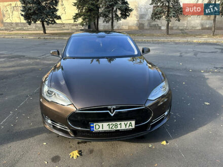 Тесла Модель С 2014 в Николаеве на Automoto.ua Тесла Модель С, объемом двигателя 0 л и пробегом 155 тыс. км за 15800 $, фото 1 на Automoto.ua