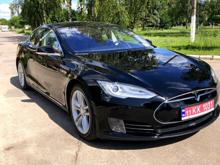 Тесла Модель С 2015 в Харькове на Automoto.ua Тесла Модель С, объемом двигателя 0.32 л и пробегом 180 тыс. км за 14500 $, фото 1 на Automoto.ua