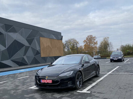 Тесла Модель С 2015 в Луцке на Automoto.ua Тесла Модель С, объемом двигателя 0 л и пробегом 125 тыс. км за 18000 $, фото 1 на Automoto.ua