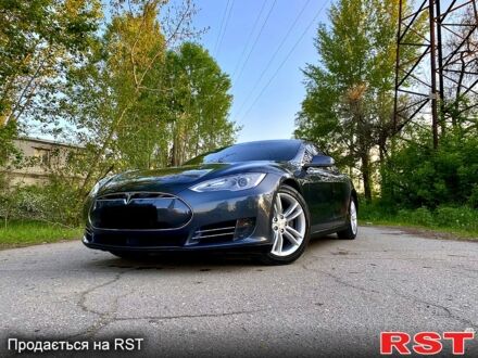 Тесла Модель С 2015 в Харькове на Automoto.ua Тесла Модель С, объемом двигателя 0.25 л и пробегом 102 тыс. км за 16500 $, фото 1 на Automoto.ua