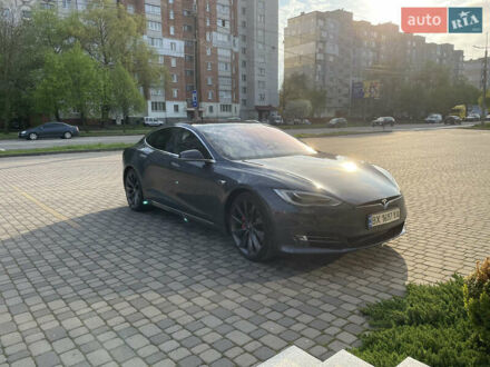 Тесла Модель С 2017 в Хмельницком на Automoto.ua Тесла Модель С, объемом двигателя 0 л и пробегом 90 тыс. км за 27100 $, фото 1 на Automoto.ua