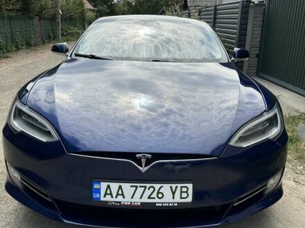 Тесла Модель С 2017 в Киеве на Automoto.ua Тесла Модель С, объемом двигателя 0 л и пробегом 176 тыс. км за 24500 $, фото 1 на Automoto.ua