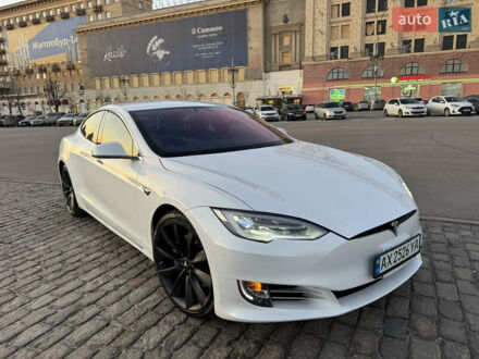 Тесла Модель С 2017 в Харькове на Automoto.ua Тесла Модель С, объемом двигателя 0 л и пробегом 90 тыс. км за 20000 $, фото 1 на Automoto.ua
