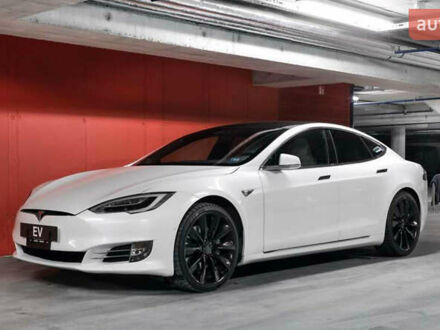 Тесла Модель С 2019 в Белой Церкве на Automoto.ua Тесла Модель С, объемом двигателя 0 л и пробегом 34 тыс. км за 43400 $, фото 1 на Automoto.ua