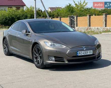 Жовтий Тесла Модель С, об'ємом двигуна 0 л та пробігом 106 тис. км за 16500 $, фото 16 на Automoto.ua