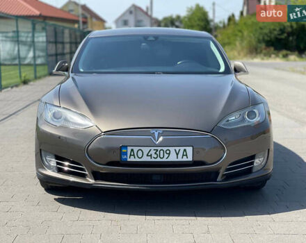 Жовтий Тесла Модель С, об'ємом двигуна 0 л та пробігом 106 тис. км за 16500 $, фото 14 на Automoto.ua