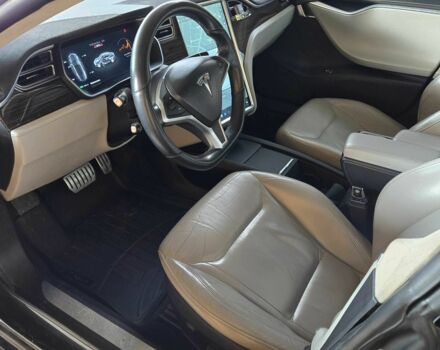 Серый Тесла Модель С, объемом двигателя 0 л и пробегом 170 тыс. км за 15000 $, фото 5 на Automoto.ua