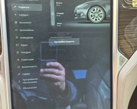 Серый Тесла Модель С, объемом двигателя 0 л и пробегом 170 тыс. км за 15000 $, фото 15 на Automoto.ua