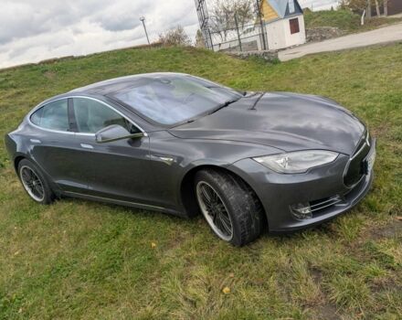 Тесла Модель С 2015 у Шепетовке на Automoto.ua Сірий Тесла Модель С, об'ємом двигуна 0 л та пробігом 180 тис. км за 14999 $, фото 20 на Automoto.ua