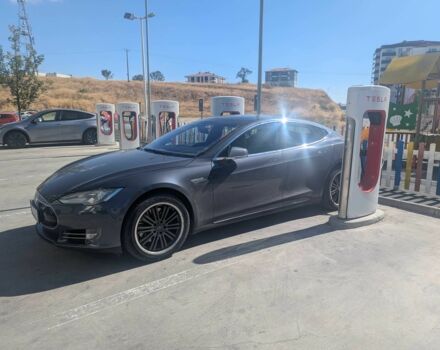 Тесла Модель С 2015 у Шепетовке на Automoto.ua Сірий Тесла Модель С, об'ємом двигуна 0 л та пробігом 180 тис. км за 14999 $, фото 13 на Automoto.ua