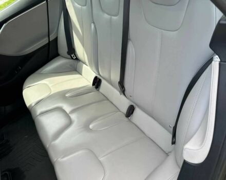 Тесла Модель С 2015 у Шепетовке на Automoto.ua Сірий Тесла Модель С, об'ємом двигуна 0 л та пробігом 180 тис. км за 14999 $, фото 7 на Automoto.ua