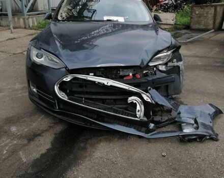Сірий Тесла Модель С, об'ємом двигуна 0 л та пробігом 149 тис. км за 8500 $, фото 3 на Automoto.ua
