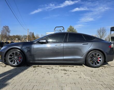 Серый Тесла Модель С, объемом двигателя 0 л и пробегом 253 тыс. км за 14999 $, фото 4 на Automoto.ua