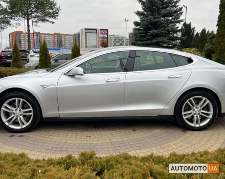 Серый Тесла Модель С, объемом двигателя 70 л и пробегом 153 тыс. км за 14690 $, фото 3 на Automoto.ua