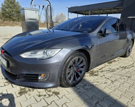 Серый Тесла Модель С, объемом двигателя 0 л и пробегом 253 тыс. км за 14999 $, фото 5 на Automoto.ua