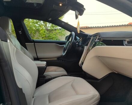 Серый Тесла Модель С, объемом двигателя 0 л и пробегом 180 тыс. км за 19500 $, фото 11 на Automoto.ua