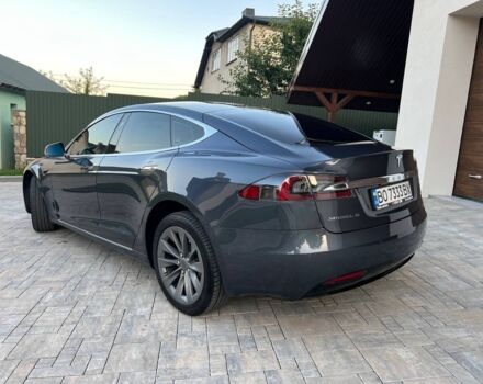 Серый Тесла Модель С, объемом двигателя 0 л и пробегом 0 тыс. км за 19500 $, фото 4 на Automoto.ua