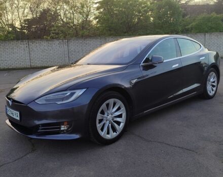 Серый Тесла Модель С, объемом двигателя 0 л и пробегом 180 тыс. км за 19500 $, фото 22 на Automoto.ua