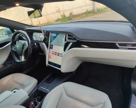 Серый Тесла Модель С, объемом двигателя 0 л и пробегом 180 тыс. км за 19500 $, фото 12 на Automoto.ua