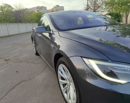 Серый Тесла Модель С, объемом двигателя 0 л и пробегом 180 тыс. км за 19500 $, фото 1 на Automoto.ua