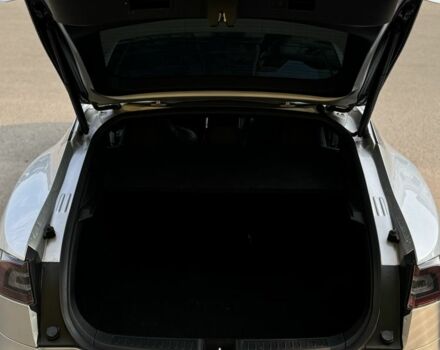 Серый Тесла Модель С, объемом двигателя 0 л и пробегом 73 тыс. км за 18200 $, фото 8 на Automoto.ua