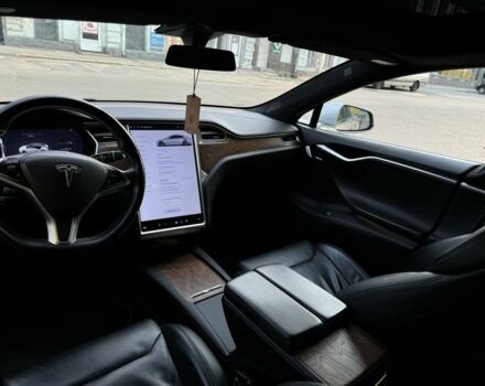 Серый Тесла Модель С, объемом двигателя 0 л и пробегом 73 тыс. км за 18200 $, фото 6 на Automoto.ua