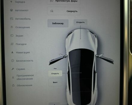 Серый Тесла Модель С, объемом двигателя 0 л и пробегом 73 тыс. км за 18200 $, фото 9 на Automoto.ua