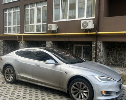 Тесла Модель С 2018 у Києві на Automoto.ua Сірий Тесла Модель С, об'ємом двигуна 0 л та пробігом 124 тис. км за 19700 $, фото 2 на Automoto.ua