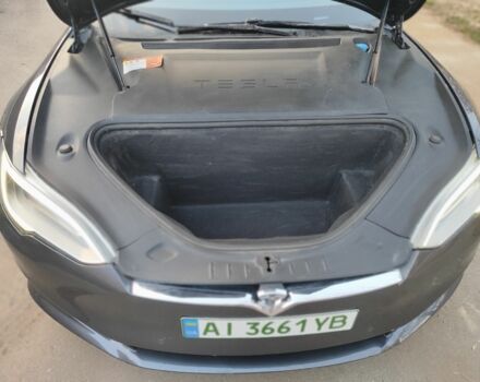 Сірий Тесла Модель С, об'ємом двигуна 0 л та пробігом 152 тис. км за 15999 $, фото 10 на Automoto.ua