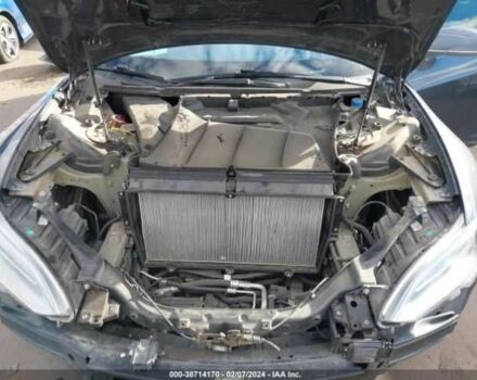 Сірий Тесла Модель С, об'ємом двигуна 0 л та пробігом 66 тис. км за 12000 $, фото 9 на Automoto.ua