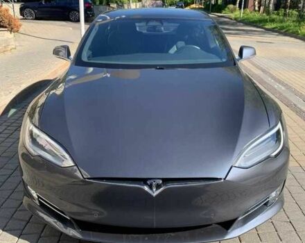 Серый Тесла Модель С, объемом двигателя 0 л и пробегом 21 тыс. км за 22900 $, фото 1 на Automoto.ua