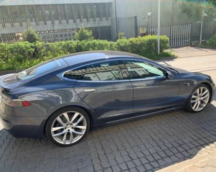 Серый Тесла Модель С, объемом двигателя 0 л и пробегом 21 тыс. км за 22900 $, фото 3 на Automoto.ua