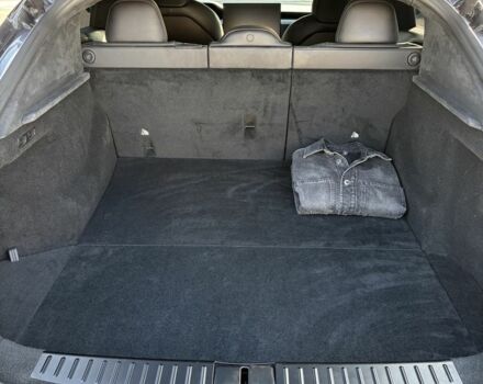 Серый Тесла Модель С, объемом двигателя 0 л и пробегом 65 тыс. км за 35500 $, фото 15 на Automoto.ua